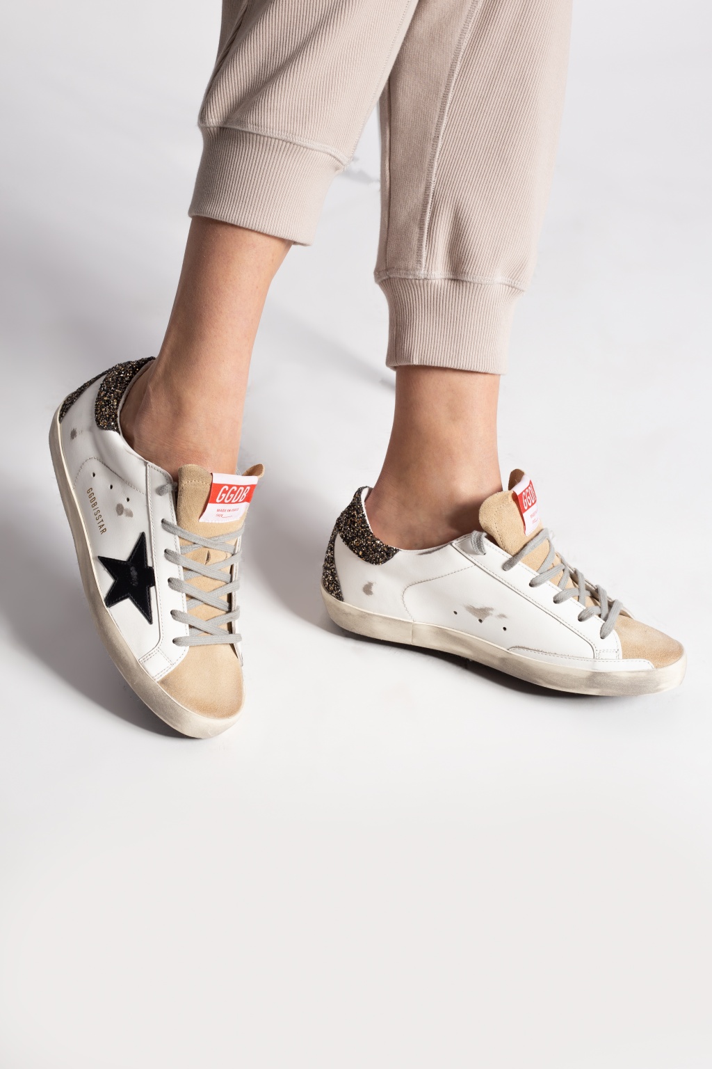 Golden goose sneakers on sale classic